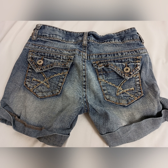 2/$30 Amethyst Jeans Blue Distressed Thrash Denim Booty Summer Shorts (#70) - Picture 3 of 6